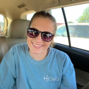 Meet your Posher, Mackenzie